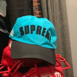 Supreme North Face hat